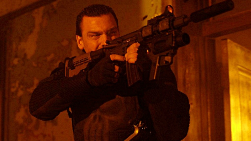 Ray Stevenson in Punisher: War Zone